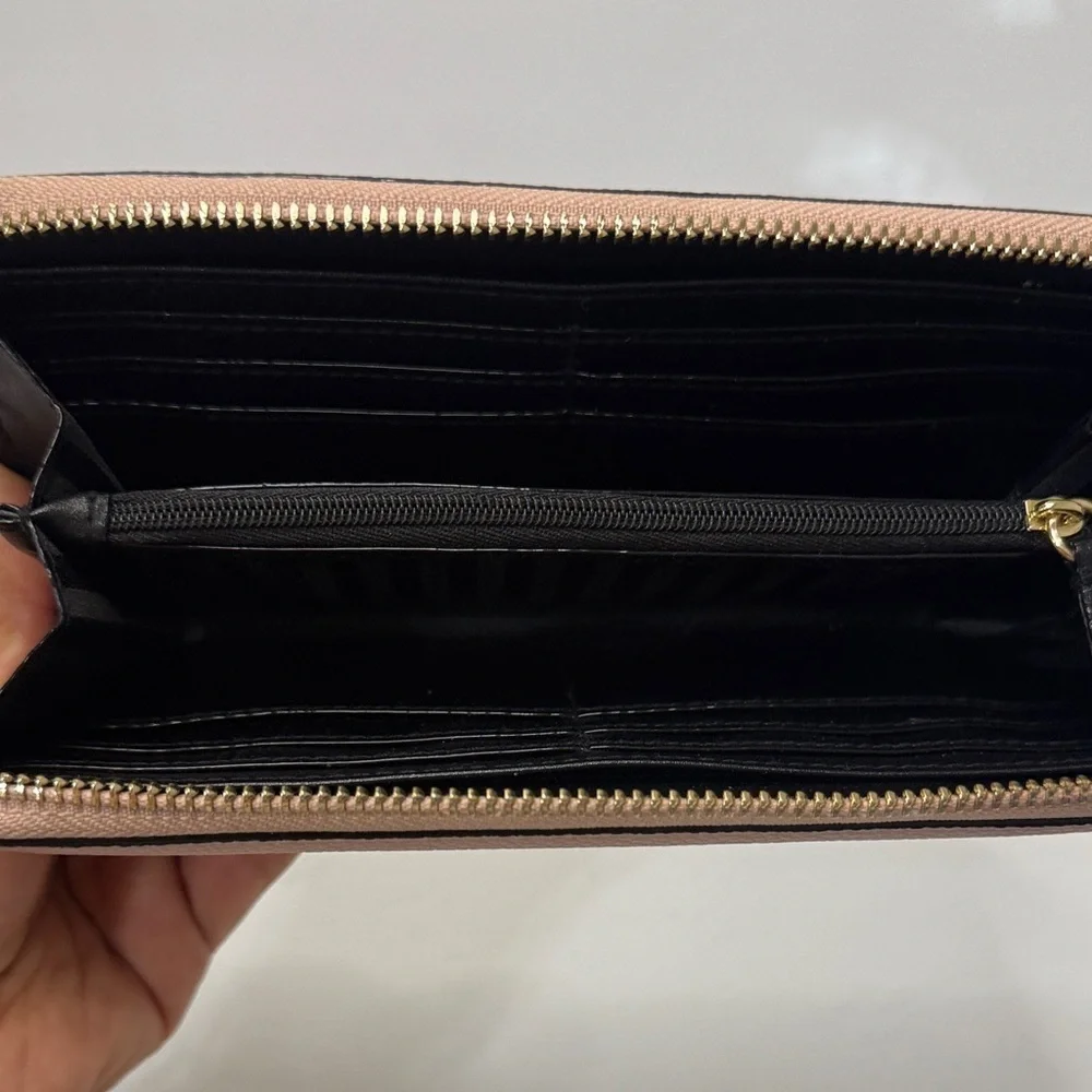 Victoria's Secret Quilted Wallet in Blush